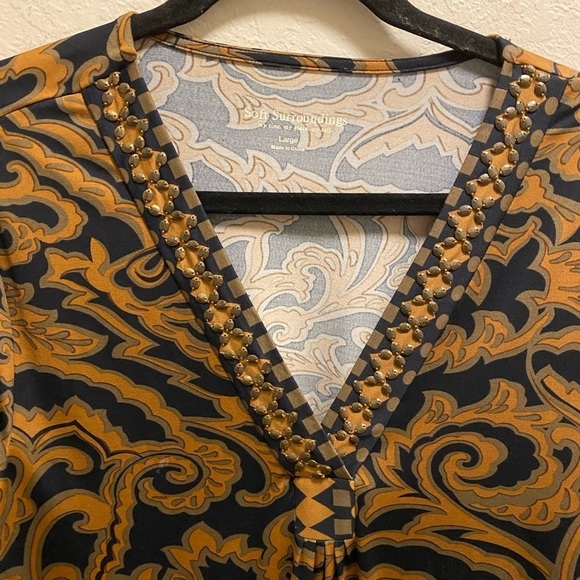 Soft Surroundings Beaded Damask V-Neck Tunic - Picture 4 of 8